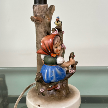 GOEBEL HUMMEL FIGURINE/LAMP - 
