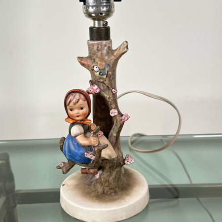 GOEBEL HUMMEL FIGURINE/LAMP - 